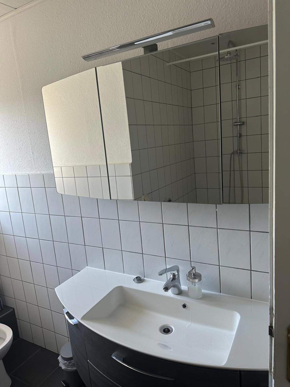 Privatzimmer Am Iltispark Duisburg Exterior foto
